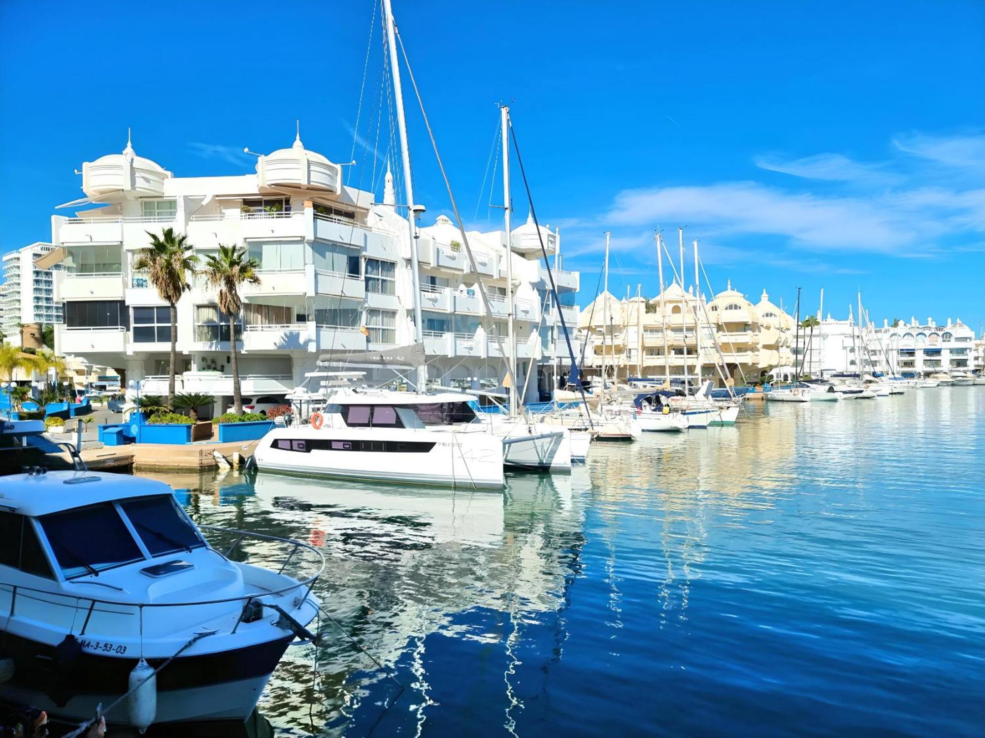 Stunning Home With Outdoor Swimmingpool, 4 Bedrooms And Wifi Benalmadena Exterior photo